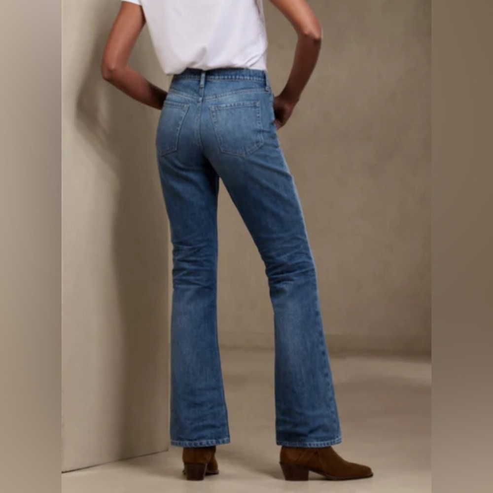 BANANA REPUBLIC THE RIGID BOOTCUT JEAN